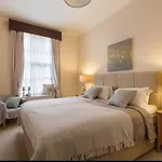 London Guest Room